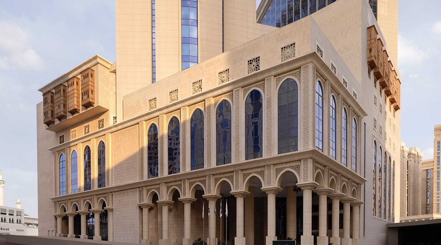 9 Reasons to Stay at Hilton Makkah Convention Hotel During Your Umrah