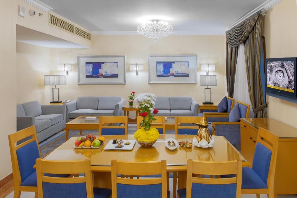 Makkah Towers - Luxury room interior with Haram view, premium Umrah accommodation facilities and amenities