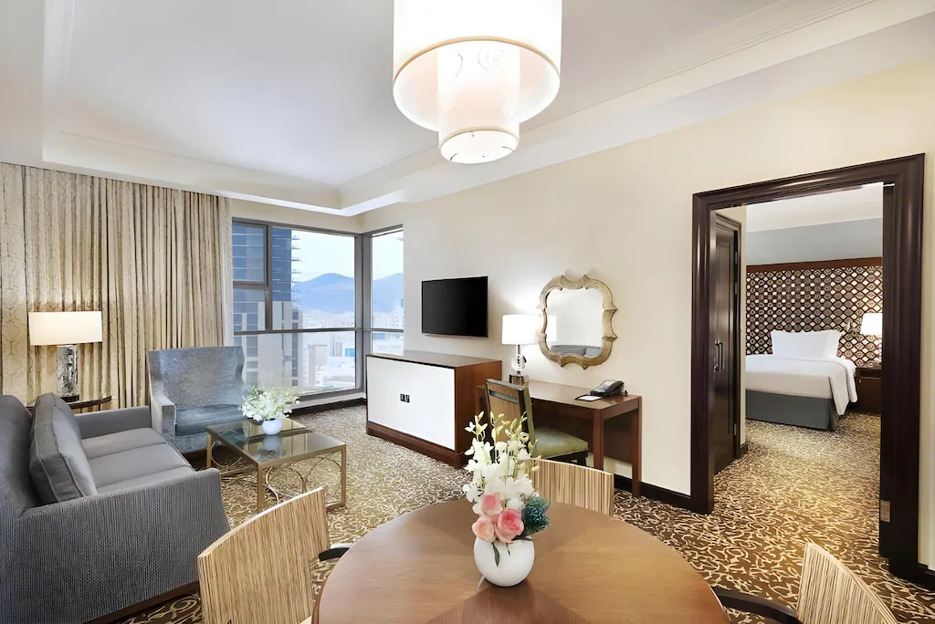 Swissotel Al Maqam Makkah - Luxury room interior with Haram view, premium Umrah accommodation facilities and amenities