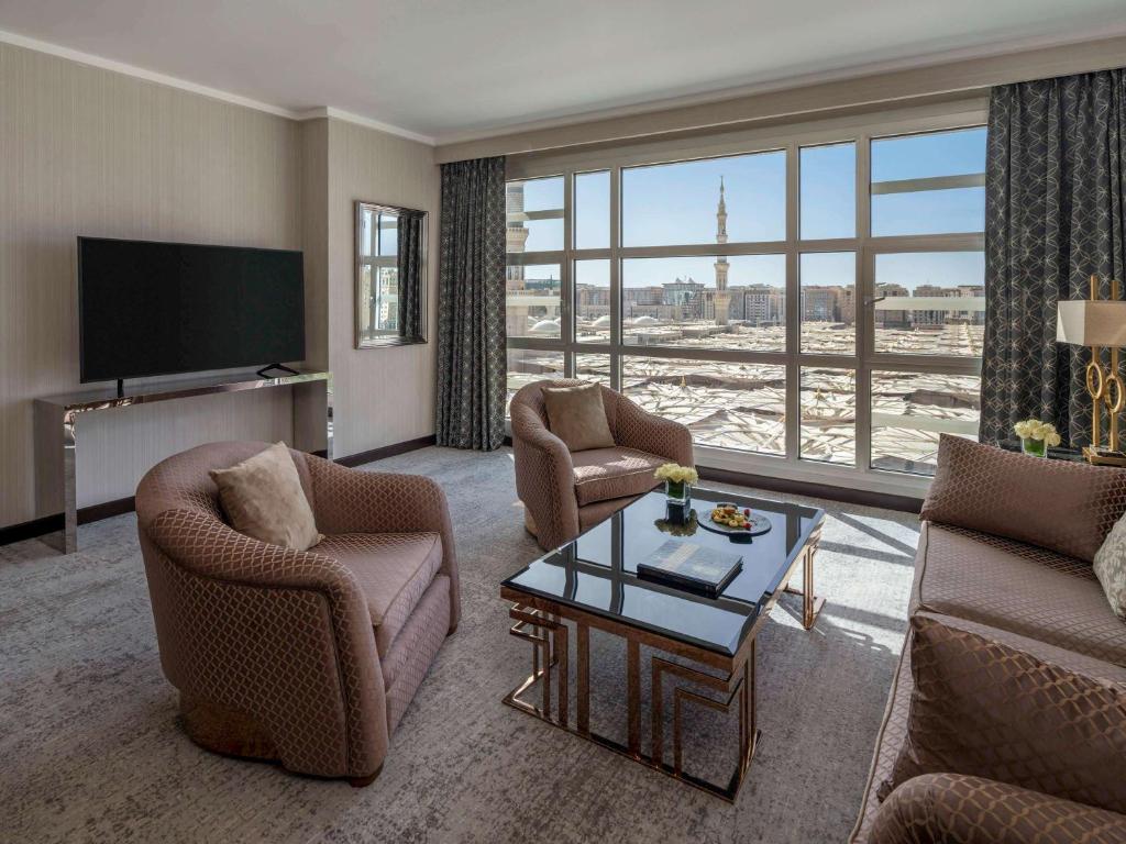 Uploaded Image 1753083946170