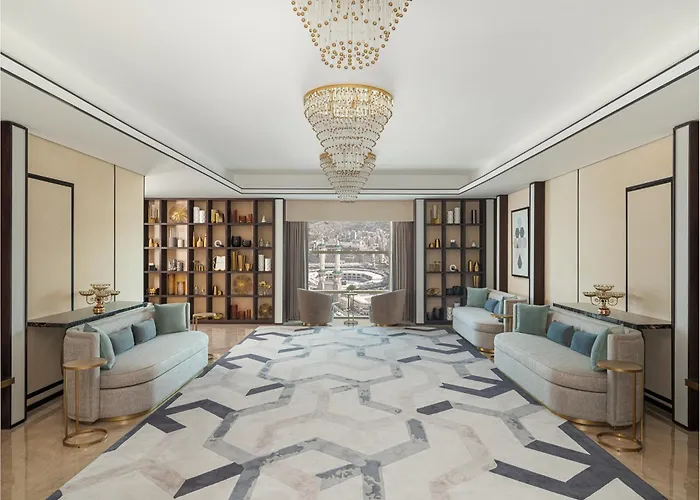 Uploaded Image 1756278511428