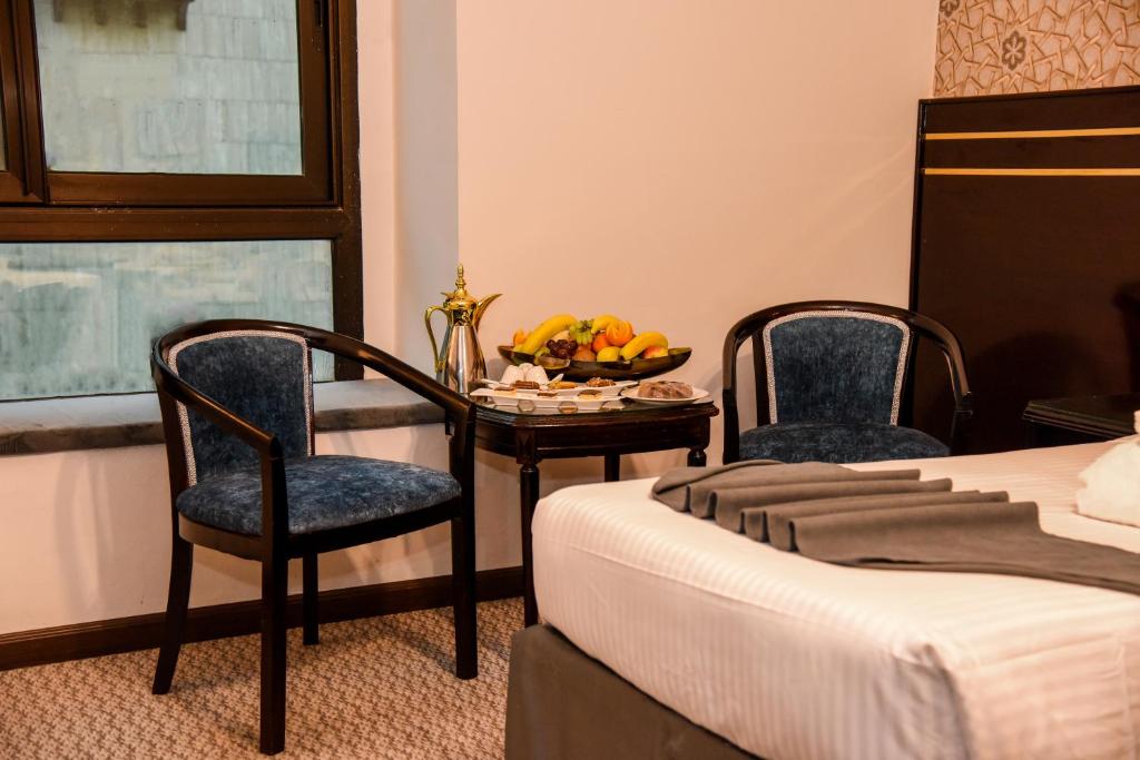 Uploaded Image 1764224796004