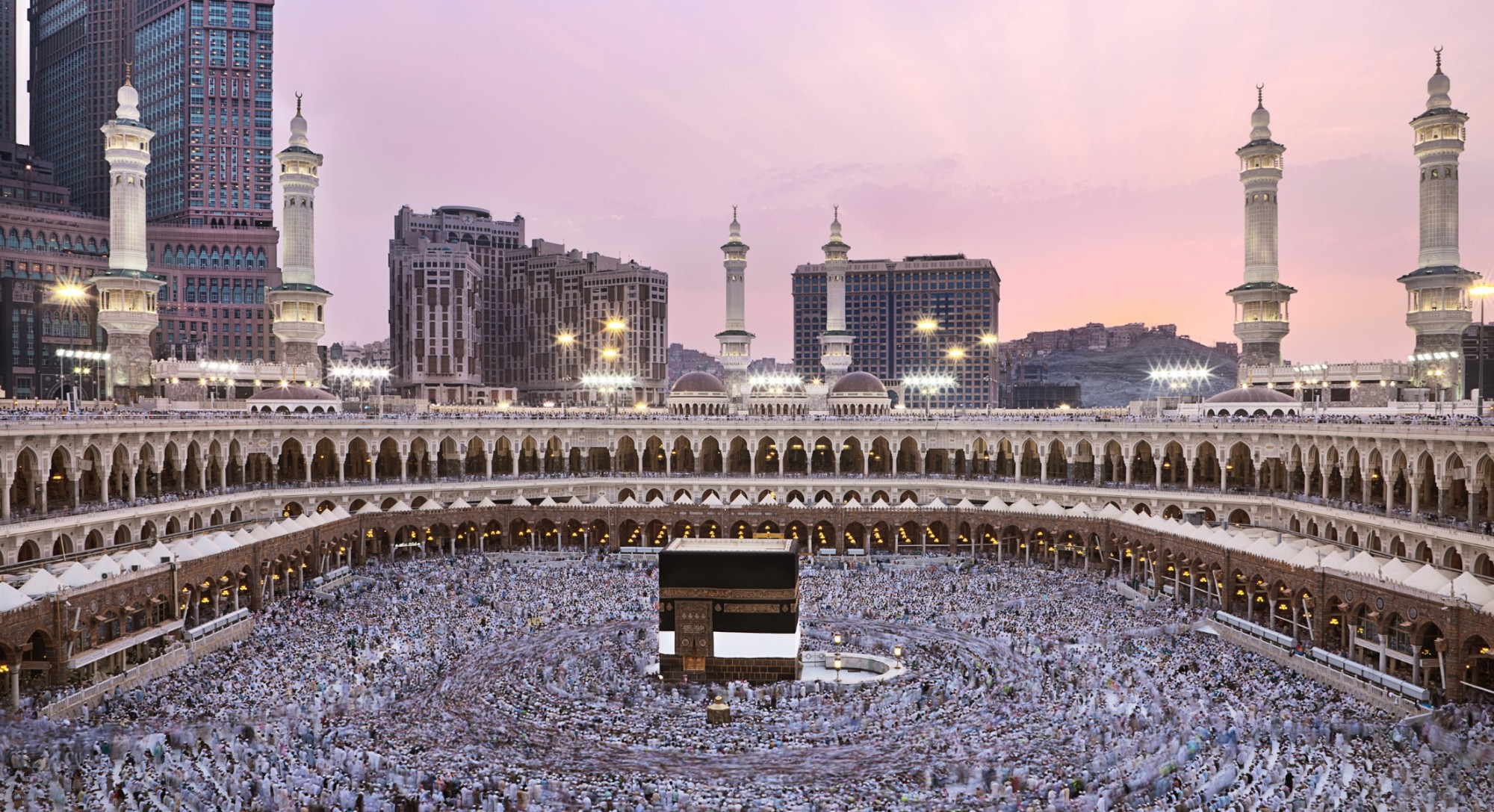 Solo Umrah for First Timers: 7 Essential Tips for a Confident Journey