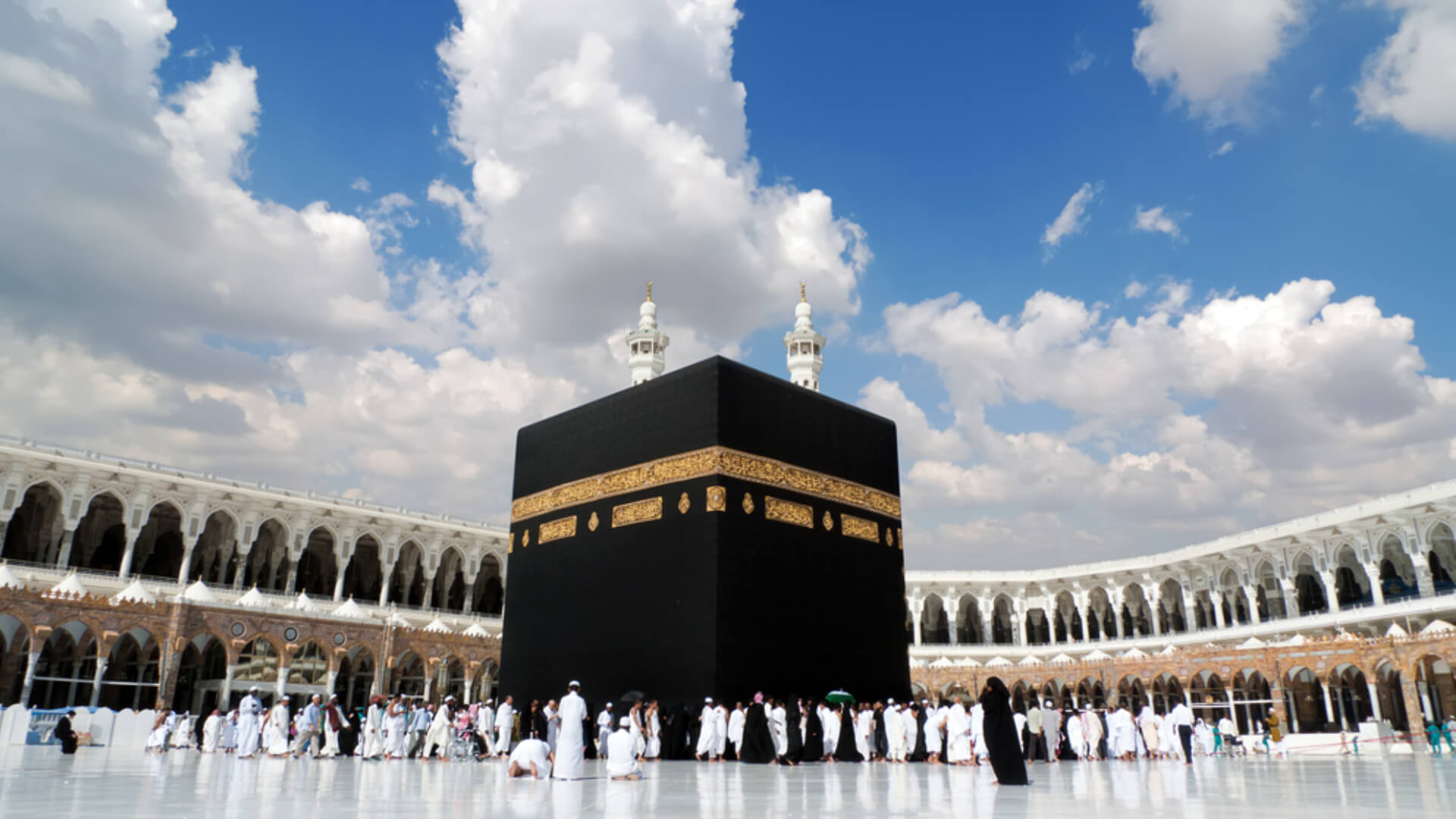 Which Is the Best Umrah Travel Agency in the UK? 
